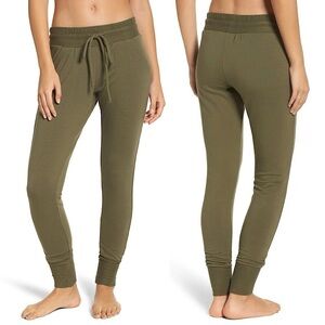 NWT Free People FP Movement Sunny Skinny Sweatpant Joggers in Everest Olive Sz L